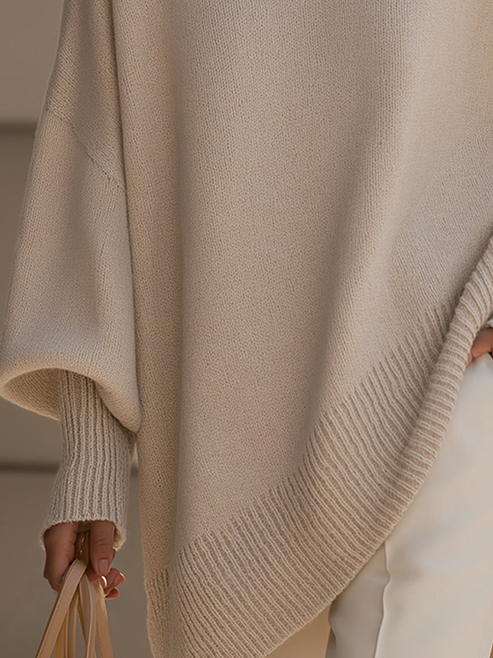 Pull poncho oversize femme en maille douce à col rond – Margaux - vue 3