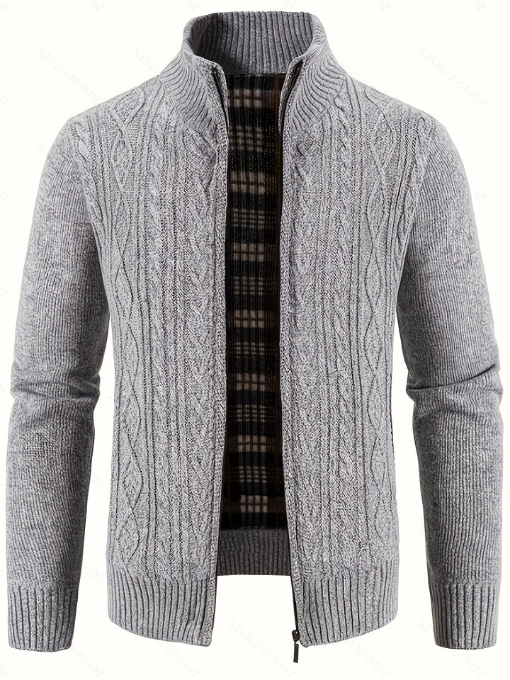 Cardigan zippé homme en maille torsadée à col montant – Henrik – Gris clair