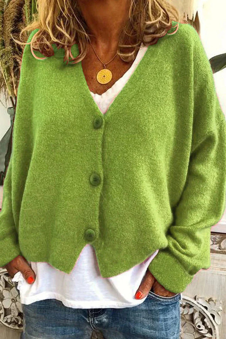 Cardigan femme en maille douce col V à boutons – Manon - Vert clair