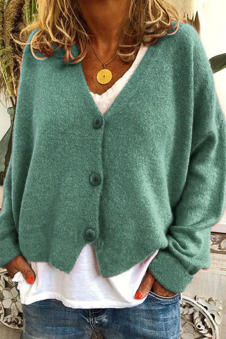 Cardigan femme en maille douce col V à boutons – Manon - Vert