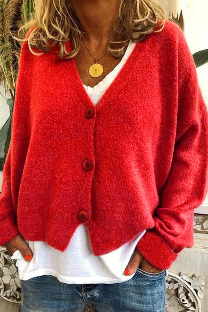 Cardigan femme en maille douce col V à boutons – Manon - Rouge