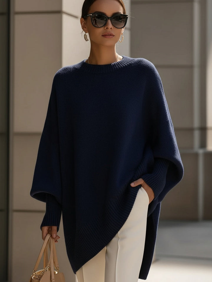Pull poncho oversize femme en maille douce à col rond – Margaux - Bleu marine