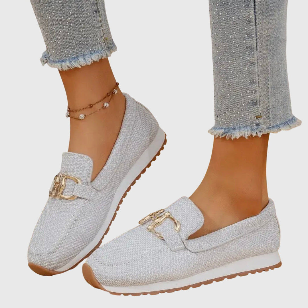 Mocassins femme orthopédiques respirants à mors doré – Susana – Blanc