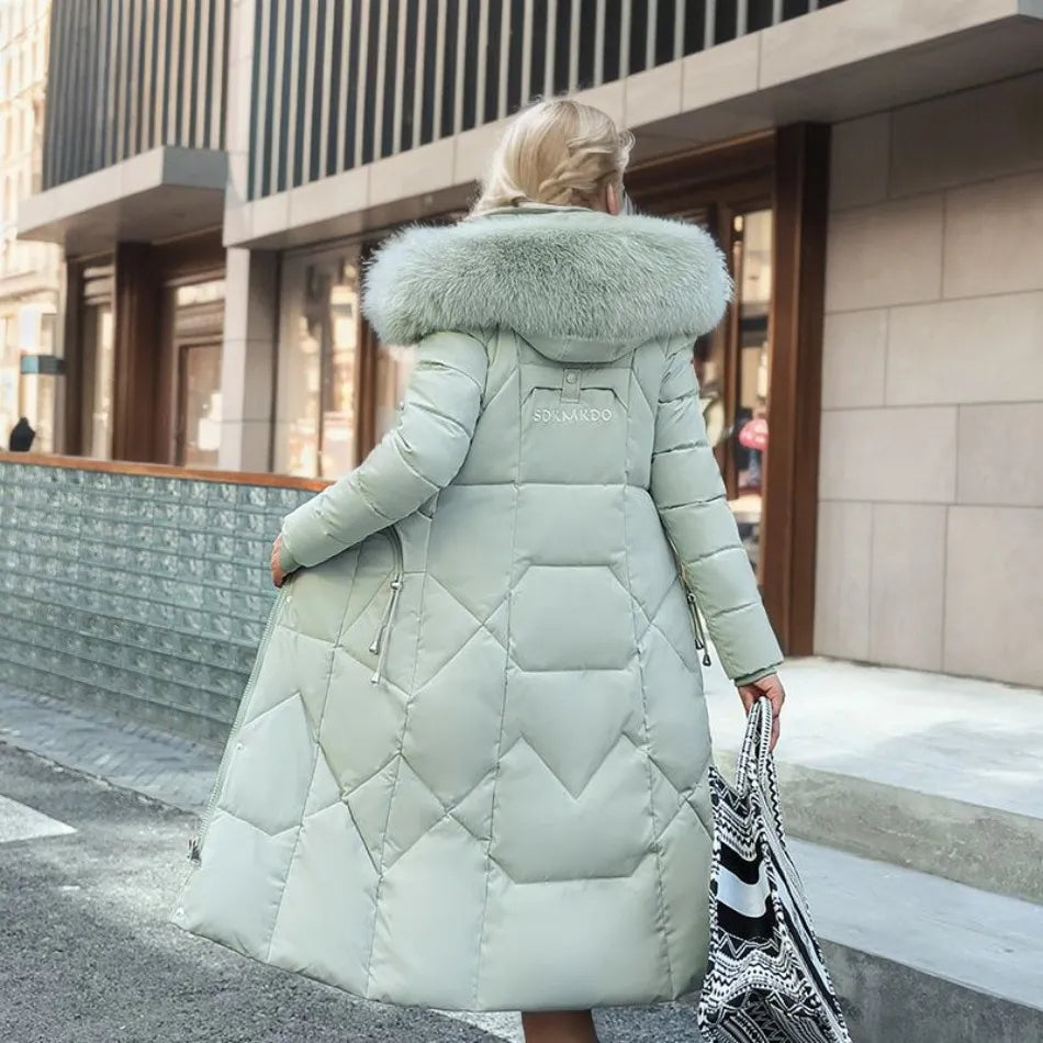 Manteau d'hiver long femme à capuche bordée de fourrure – Glamour – vue 8