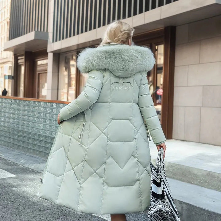 Manteau d'hiver long femme à capuche bordée de fourrure – Glamour – vue 8