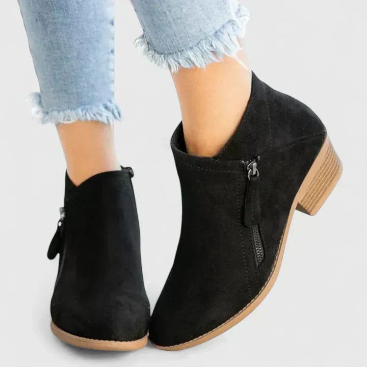 Bottines élégantes femme à soutien orthopédique et zip – Friana – Noir