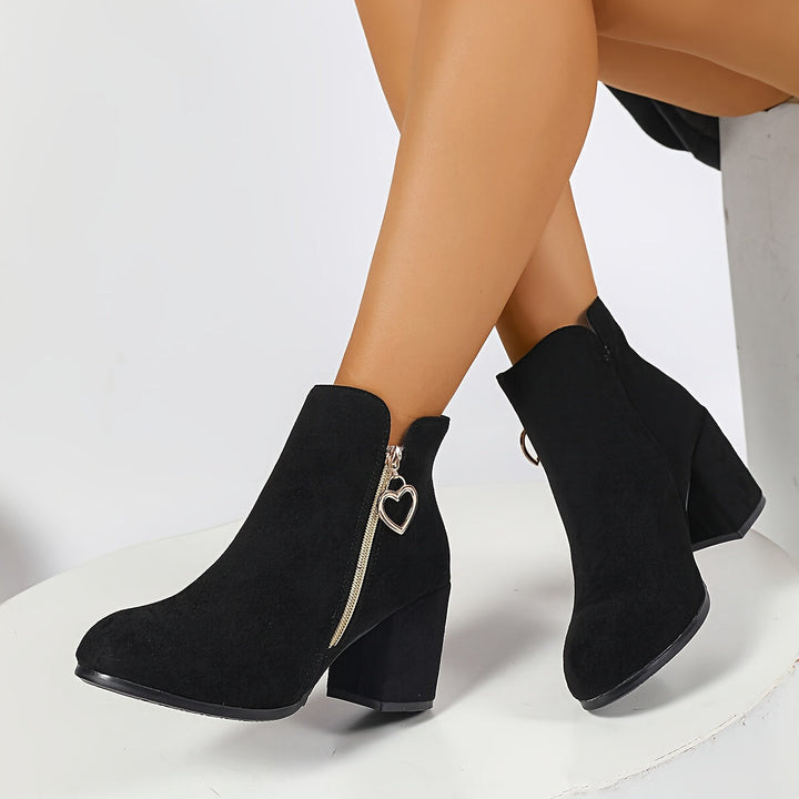 Bottines femme en daim à talon bloc et zip cœur doré – Ophélie – vue 3