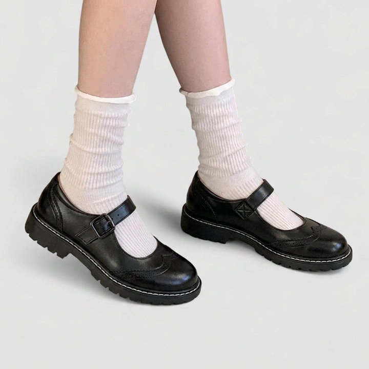 Babies femme orthopédiques vintage à perforations et semelle épaisse – Auryzhel – Noir mat