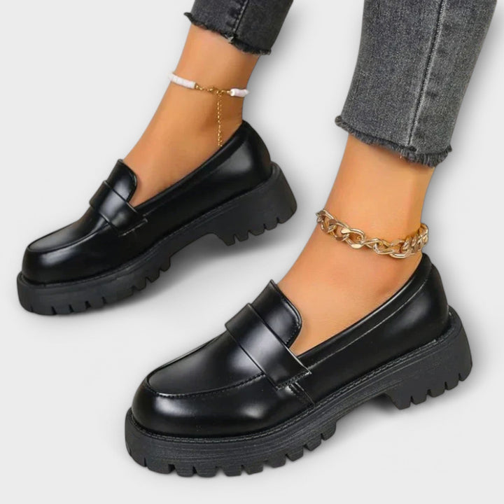 Mocassins femme orthopédiques noirs élégants – Pia – Noir