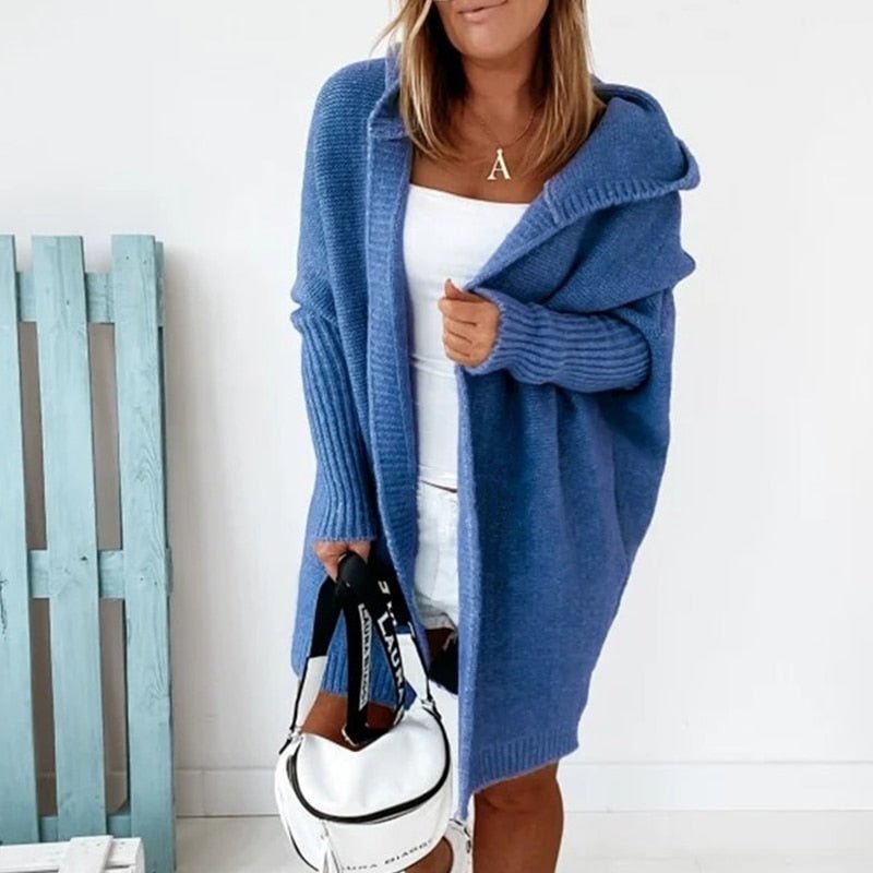 Cardigan long femme oversize à capuche et manches chauve-souris – CarriMax – Bleu