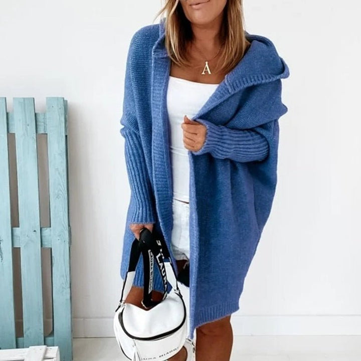 Cardigan long femme oversize à capuche et manches chauve-souris – CarriMax – Bleu