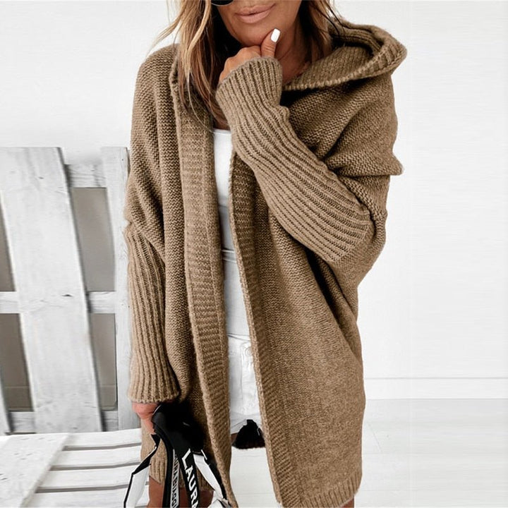 Cardigan long femme oversize à capuche et manches chauve-souris – CarriMax – Kaki
