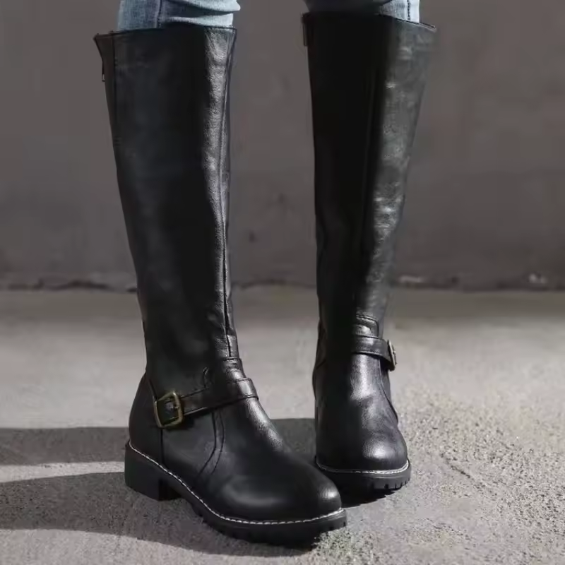 Bottes hautes femme classiques en cuir vegan à bride et talon bloc – Agathe – Noir