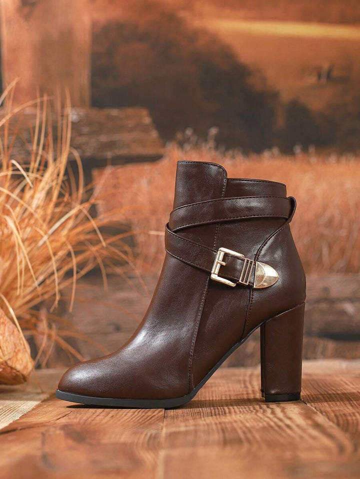 Bottines à talon femme en cuir vegan à bride croisée et boucle dorée – Diane – vue 10