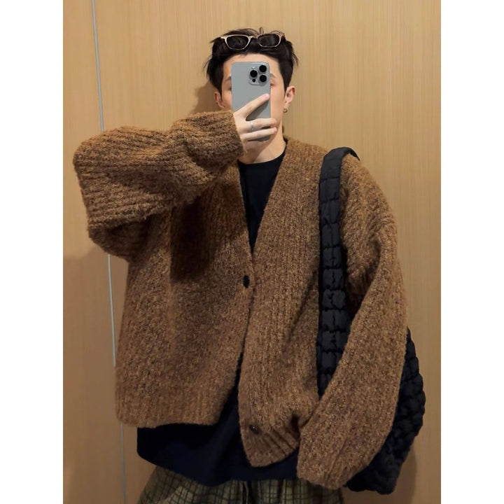 Cardigan oversize homme boutonné en maille douce – Milo – vue 3