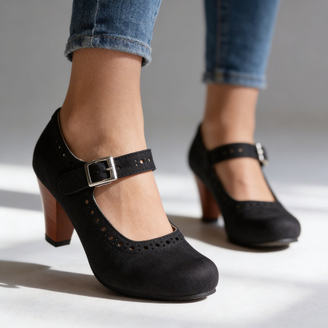 Babies à talon femme rétro à perforations et bride à boucle – Margot – Noir