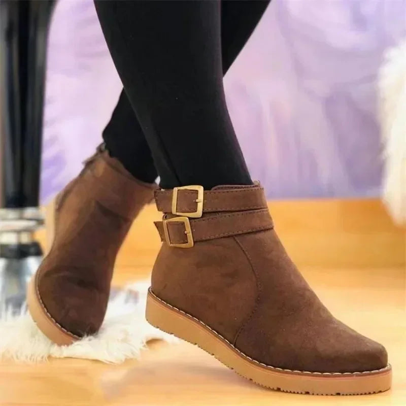 Bottines femme en suédine à double boucle et semelle confort – Inès - vue 2