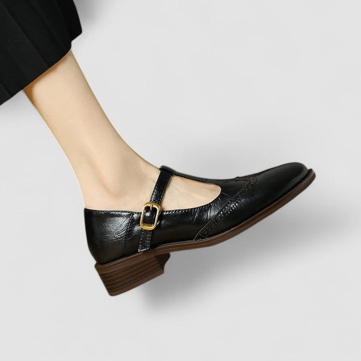 Babies femme orthopédiques à boucle dorée et découpes – Lucía – Noir