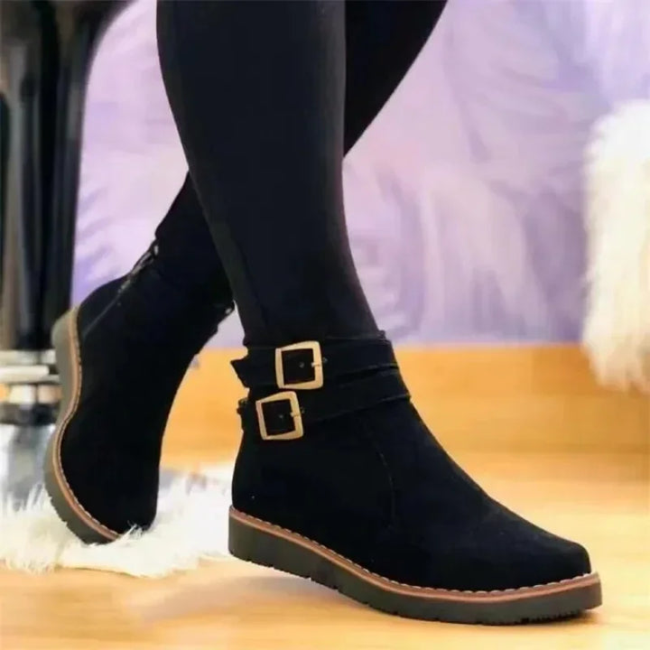 Bottines femme en suédine à double boucle et semelle confort – Inès - Noir