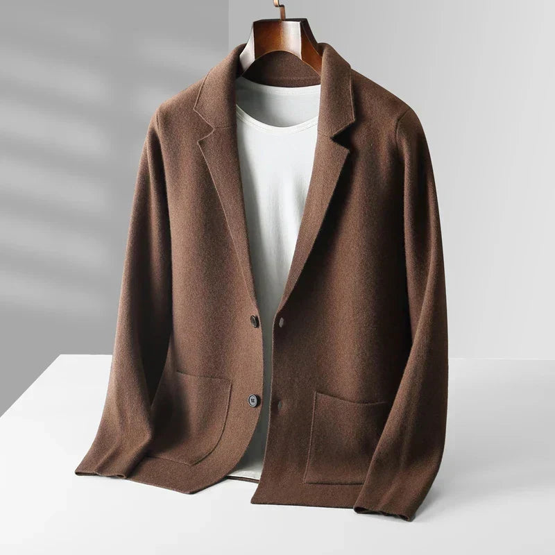 Cardigan boutonné homme raffiné en laine fine – Émile – Marron