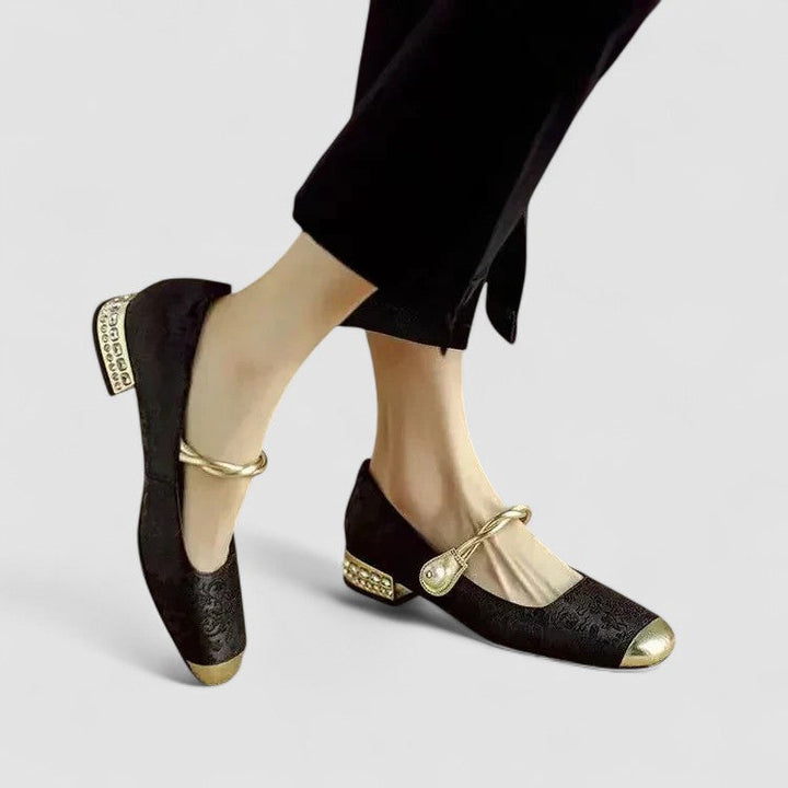 Babies femme orthopédiques à talon bas et accents brillants – Chrystahh – Noir