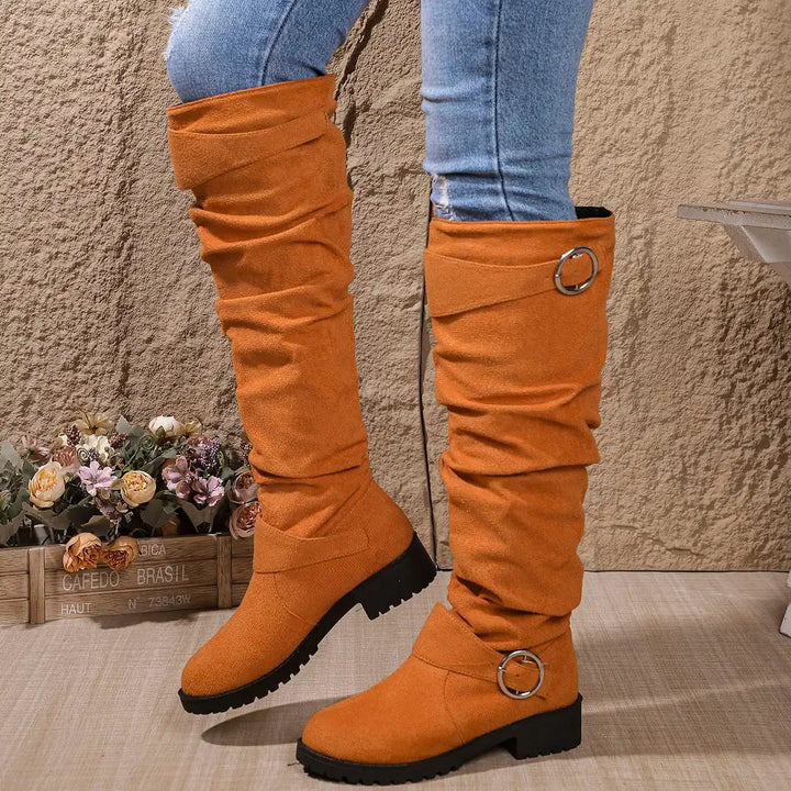 Bottes hautes plates femme souples à boucles réglables – Manon – Orange