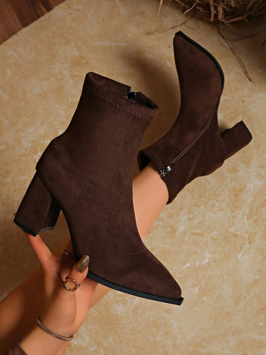 Bottines femme en suédine à talon bloc et bout pointu – Clémence – vue 6