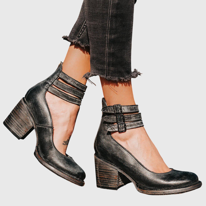 Bottines femme à brides bouclées, talon bloc et découpe – Sienna – Noir