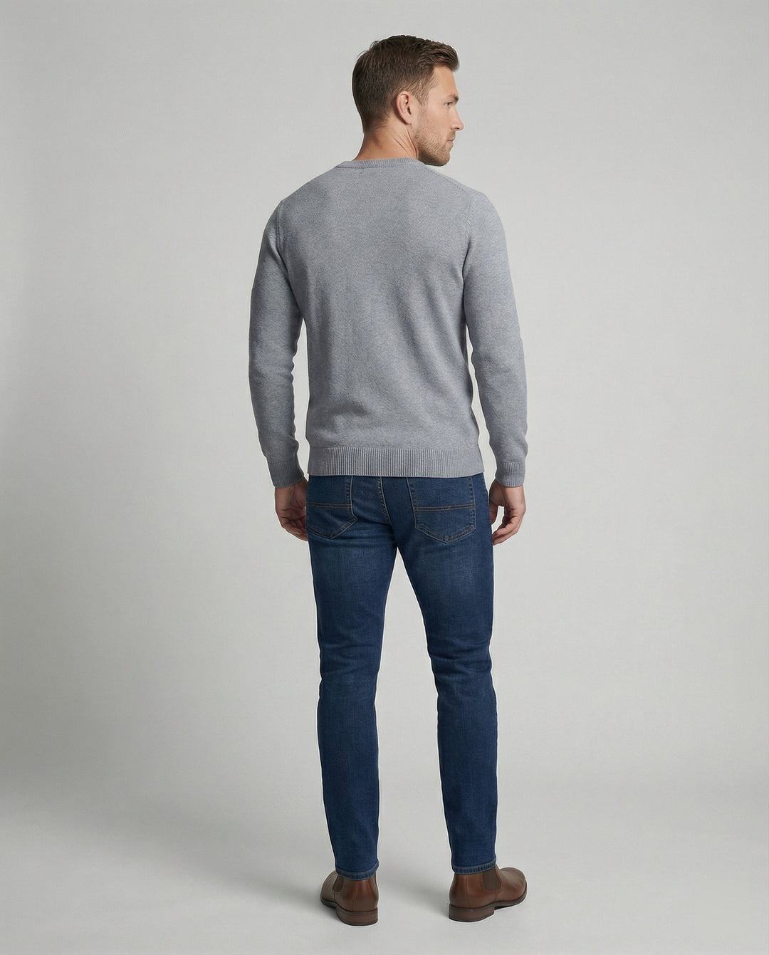 Pull col V homme en maille fine de coton coupe moderne – Sacha – vue 4