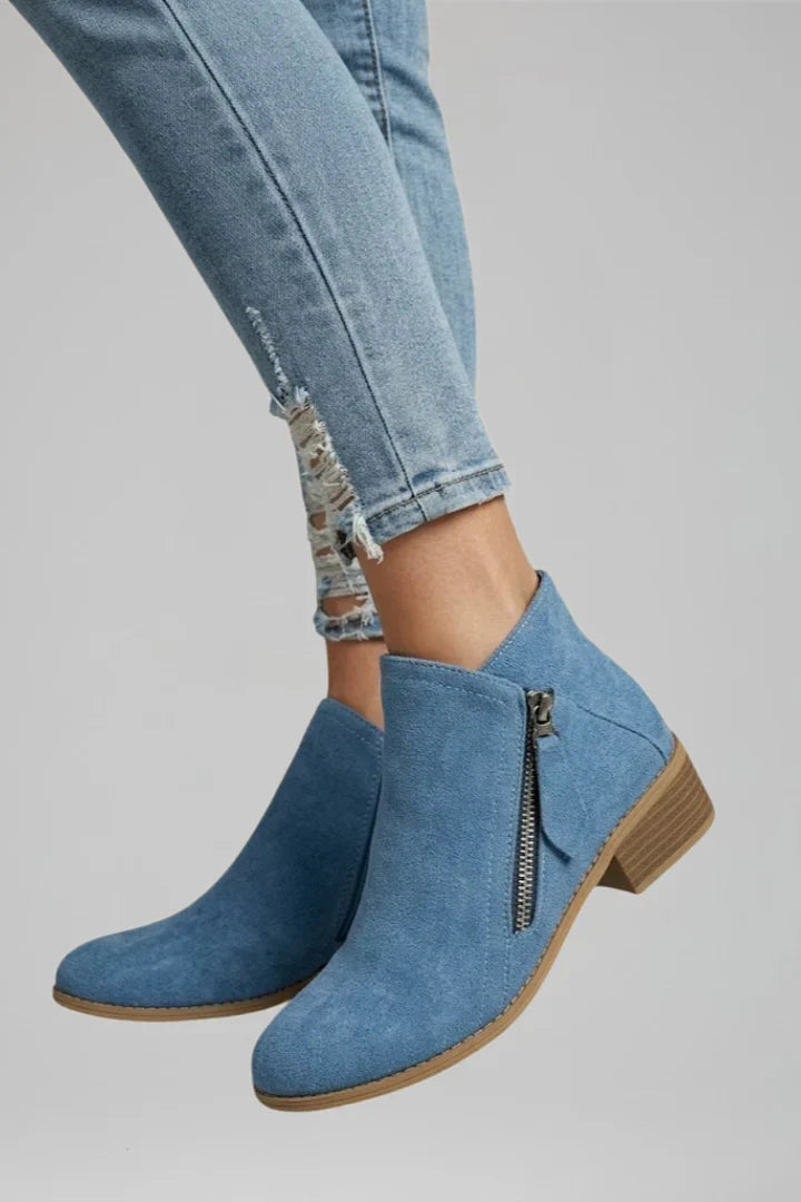 Bottines femme en suédine à bout rond, zip et talon bloc – Emma – vue 4
