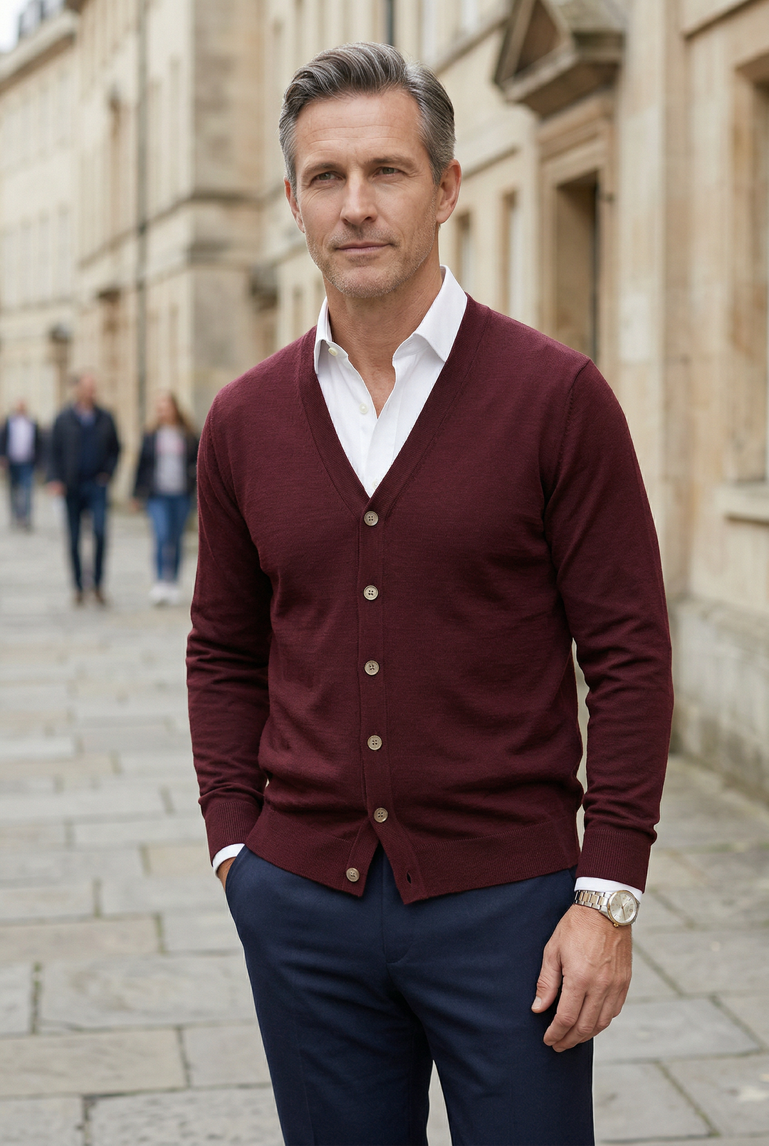 Cardigan homme col V boutonné en maille fine – Raphaël – vue 4