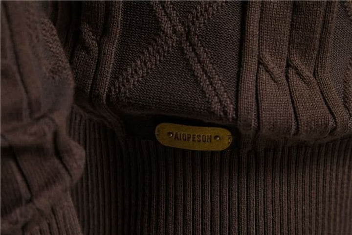 Cardigan homme en maille gaufrée boutonné à col rabattu – Sixties – vue 14