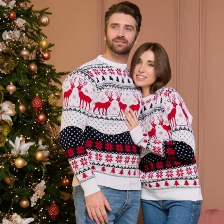 Pull de Noël femme en maille jacquard à motifs rennes et flocons – Holly - vue 1