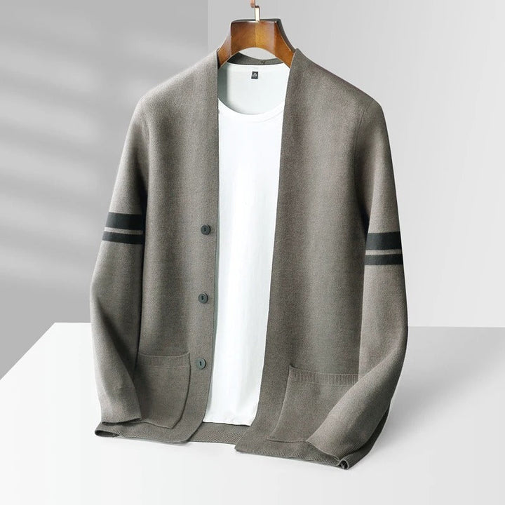 Cardigan boutonné homme en laine mérinos à rayures – Léon – Gris foncé