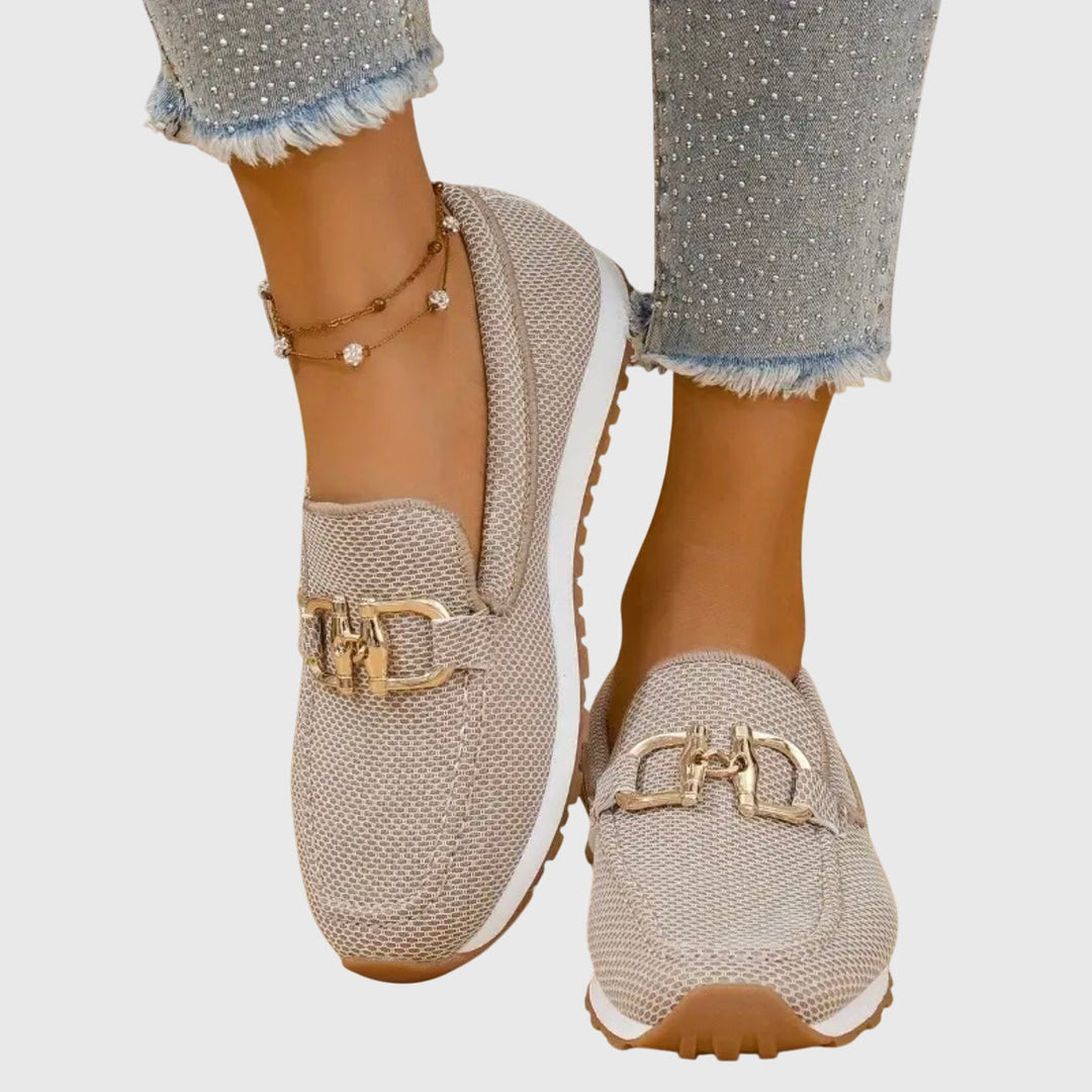 Mocassins femme orthopédiques respirants à mors doré – Susana – Beige