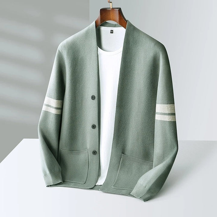 Cardigan boutonné homme en laine mérinos à rayures – Léon – Vert clair