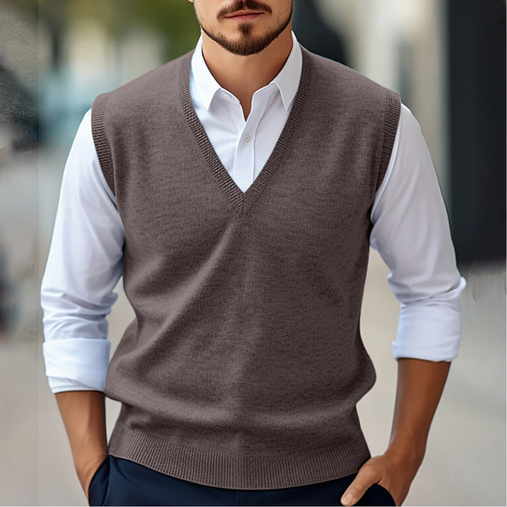 Pull sans manches homme col V classique en maille – Patrick – Marron
