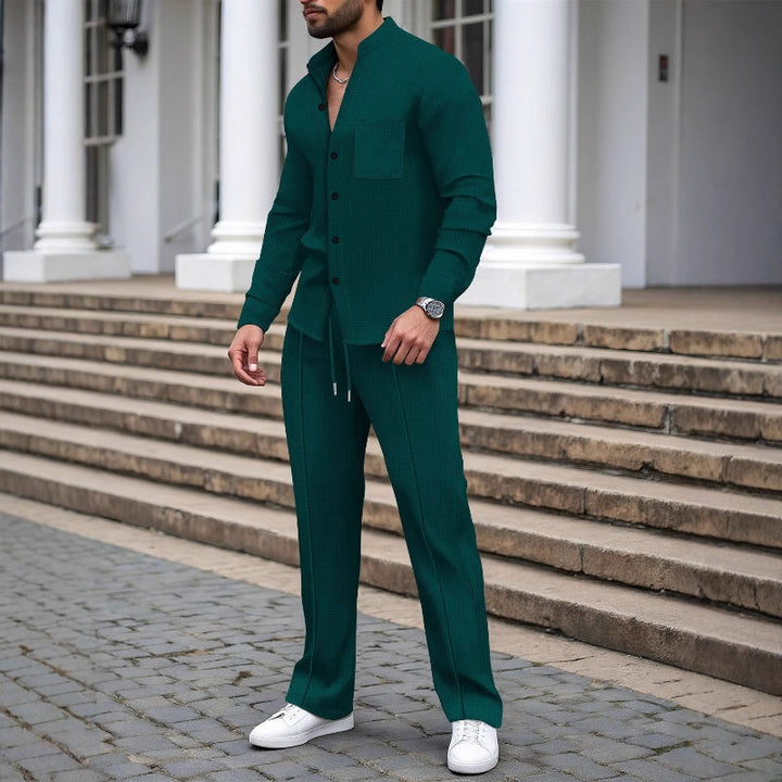 Ensemble homme chemise col mao et pantalon en tissu gaufré – Quentin - Vert