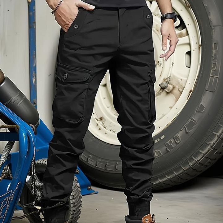 Pantalon cargo homme coupe fuselée à poches et chevilles resserrées – Théo - Noir
