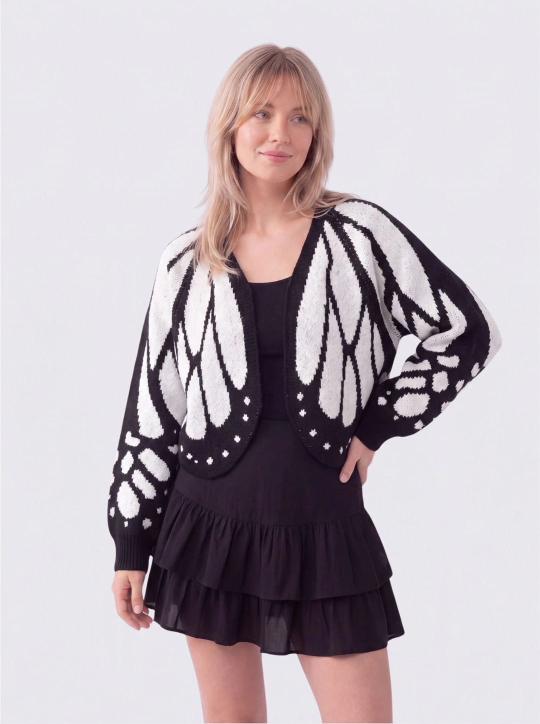 Cardigan femme en maille à motif ailes de papillon et col V – Louise - Blanc